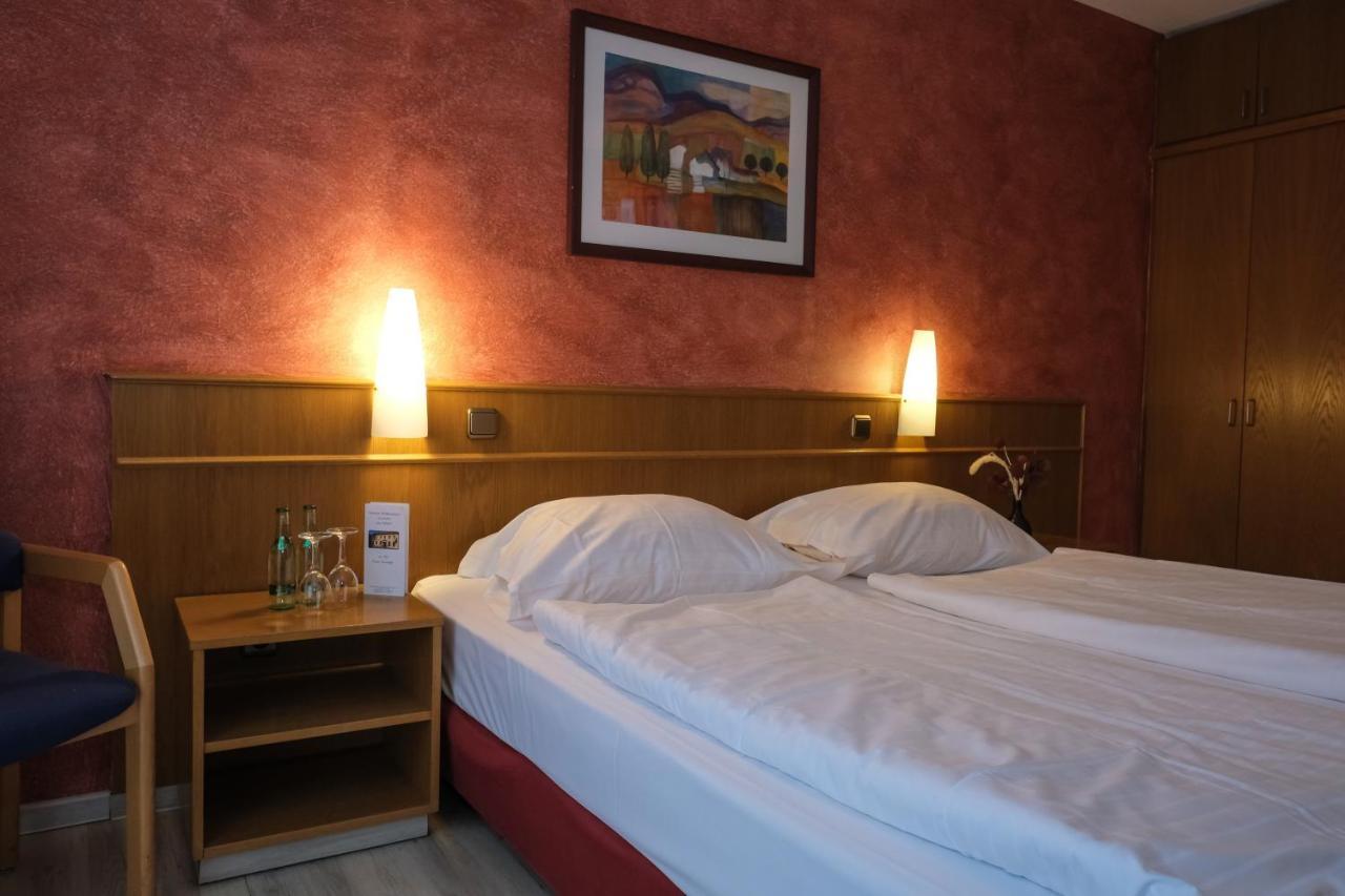 Hotel-Restaurant Zur Muehle แชร์มเบค ภายนอก รูปภาพ